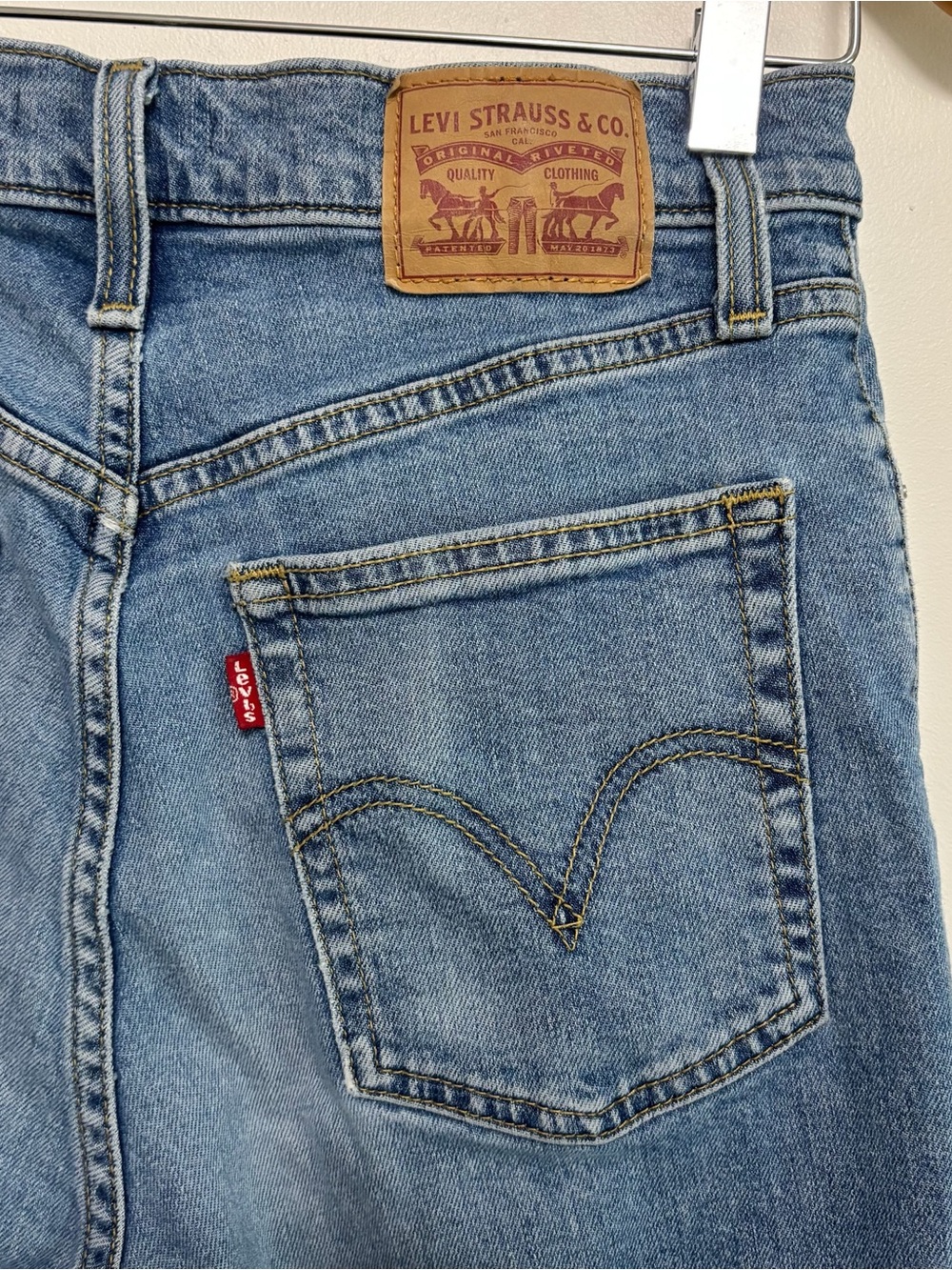 Levi's Women's Straight Leg Jeans - Blue - Picture 4 of 4